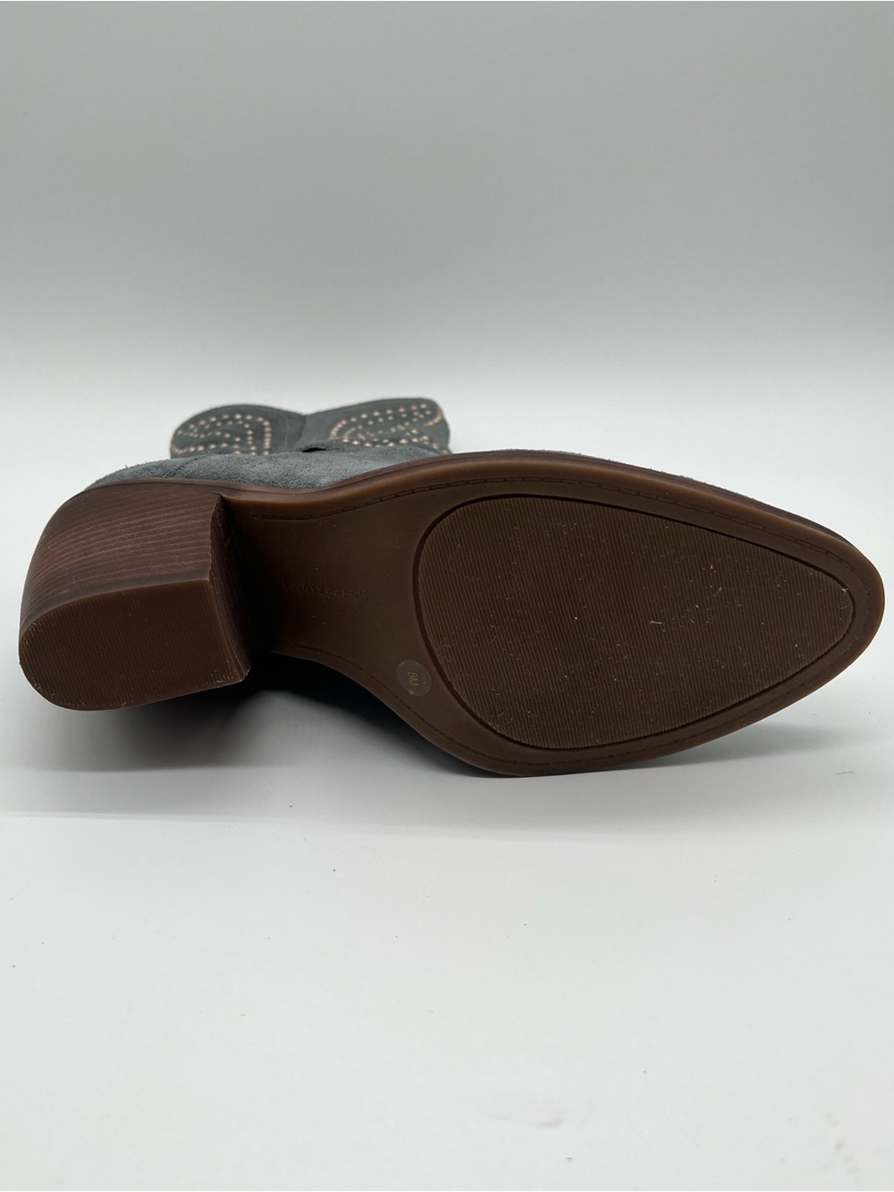 Lucky Brand Lakelon western booties size 8M. Blue grey suede with stud detailing - Picture 6 of 12